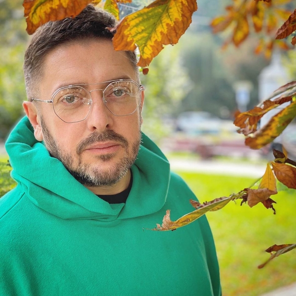 «Мачо»: Алексей Суханов показал, как выглядел 15 лет назад