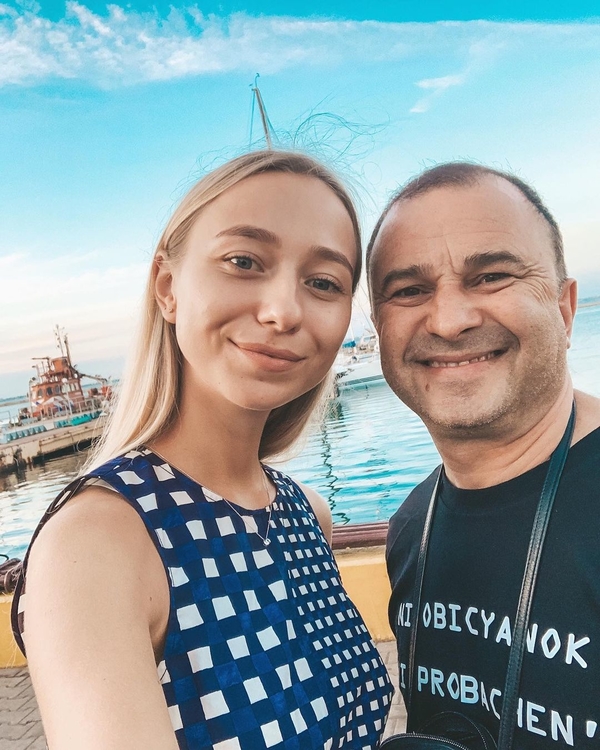 Молодая жена Виктора Павлика поделилась пикантным снимком