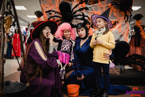 Halloween на Дарынке: топовые герои, опыты от Франкенштейна и мастер-классы декора