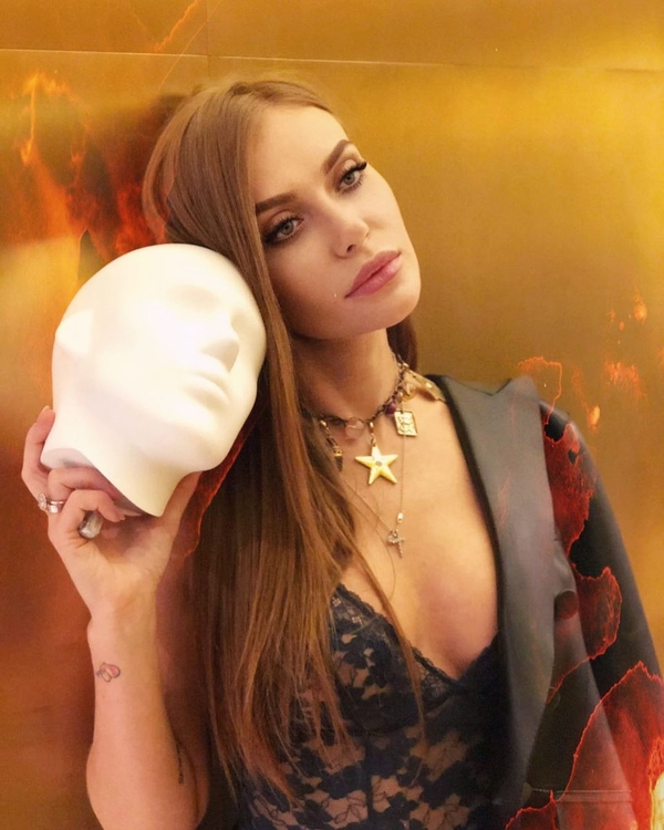 Славу Каминскую раскритиковали за неподобающий наряд