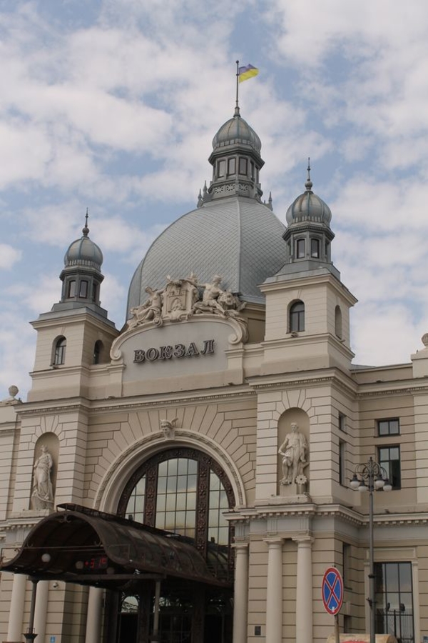 ТОП-5 самых красивых и архитектурных вокзалов Украины