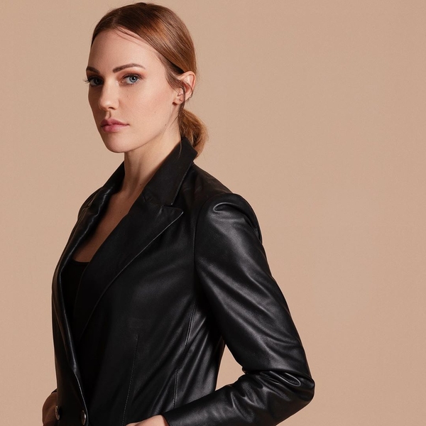 Беременная звезда "Великолепного века" Мерьем Узерли выходит замуж