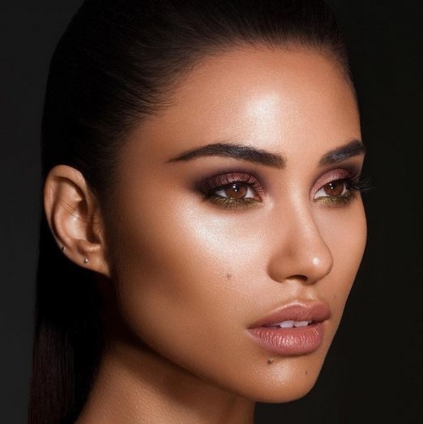 Бьюти-подсказка: как сделать контуринг носа за пару минут