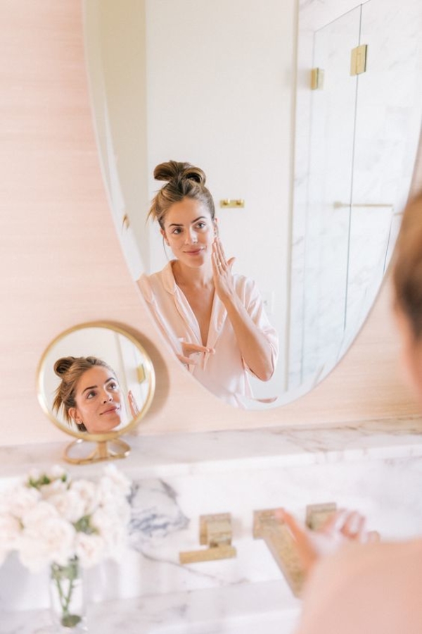 Тревожные сигналы: 3 главных признака, когда кожа устала от косметики