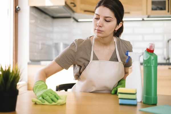 Какие кухонные принадлежности нужно не забывать менять