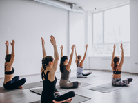 Польза и вред йоги для женского организма – мнение эксперта