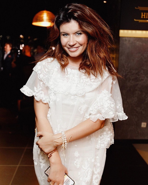 "Образ о-го-го!": Скромная жена Монатика "взорвала" сеть откровенным образом