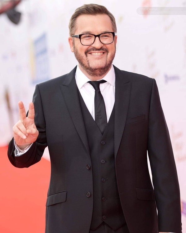 "Сила в соцсетях все же есть!": Пономарев нашел утерянные снимки с родителями