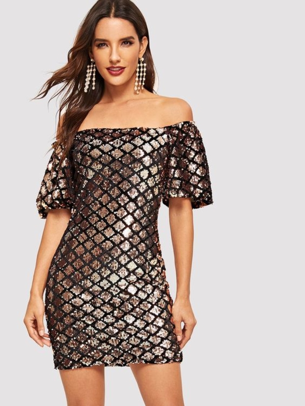 Немного провокации: 10 блестящих мини-платьев для встречи Нового года