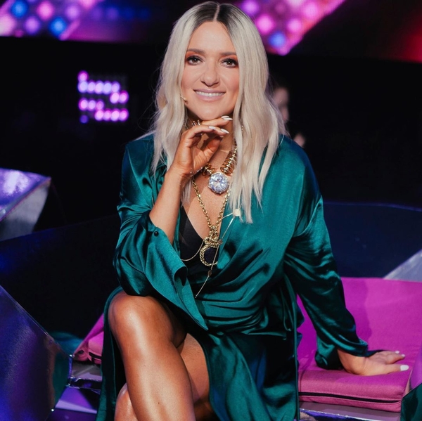 «Это Натусик»: Наталья Могилевская восхитила фото в мини-платье