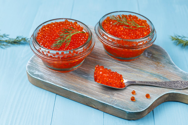 Сколько красной икры можно съедать в день – мнение врача