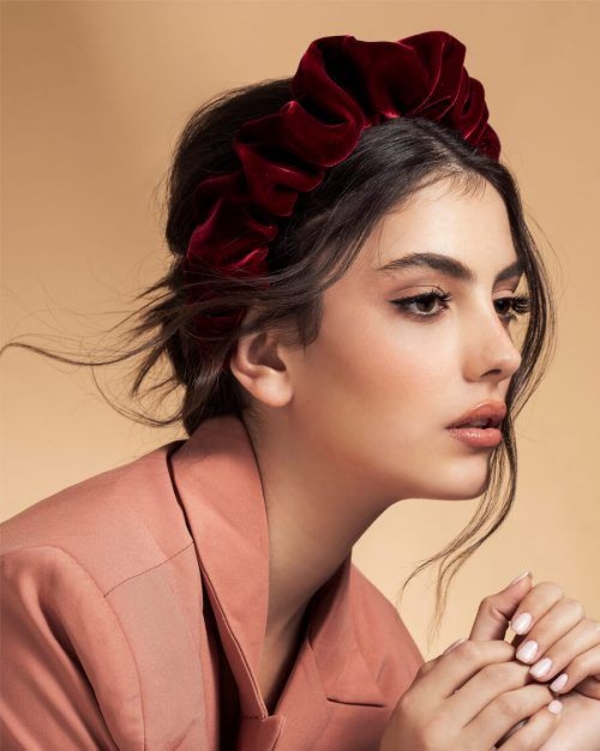 Королевский бархат: лучшие вещи для нарядных новогодних образов