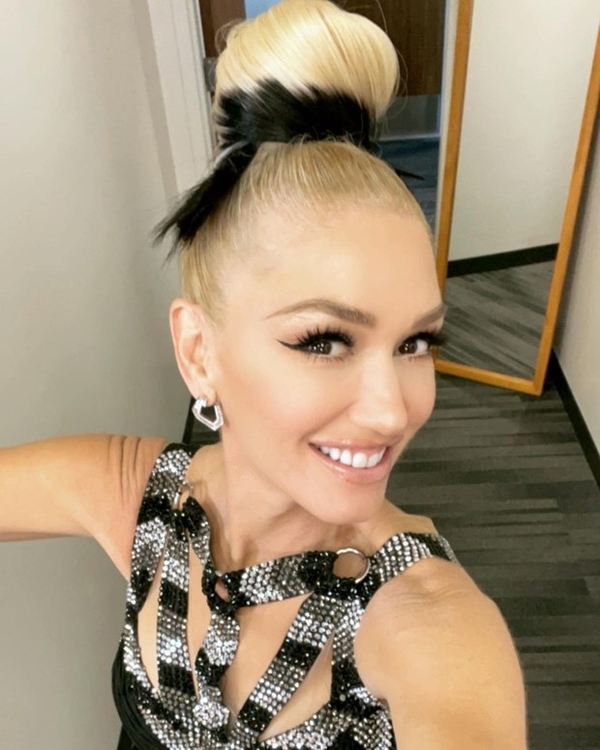 Покруче шахматной доски: новое окрашивание волос Гвен Стефани