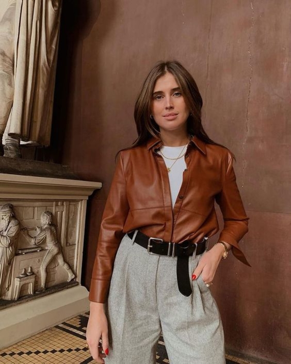 Для стильных и теплых образов: 10 трендовых кожаных рубашек на зиму