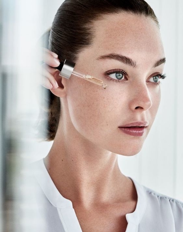 Бьюти-рутина: как правильно пользоваться сывороткой для лица