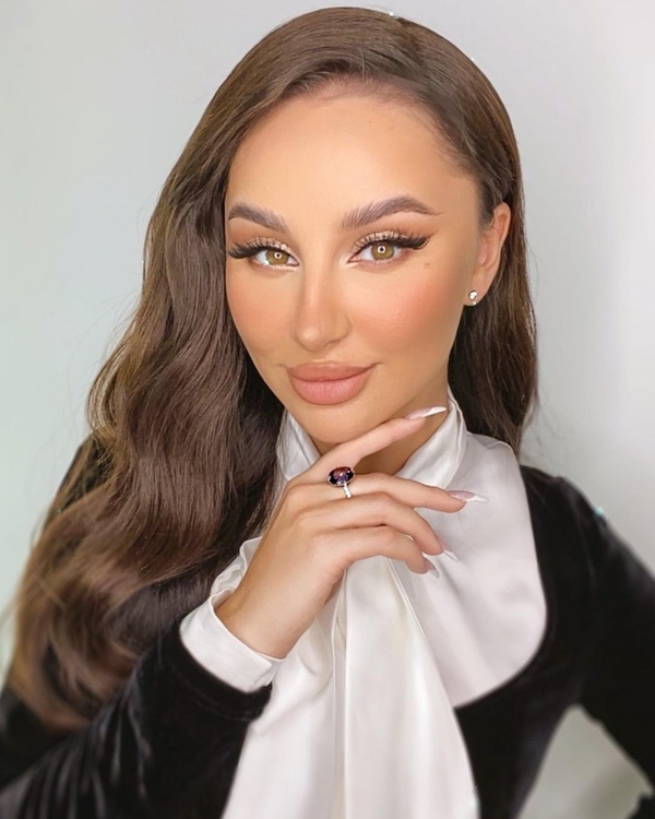 Тайная церемония: солистка группы «Artik & Asti» вышла замуж