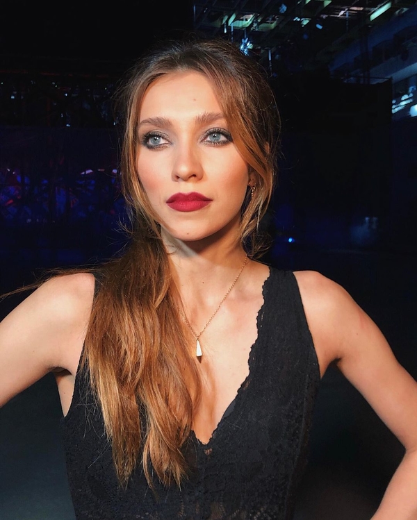 «Монро на минималках»: Регина Тодоренко взбудоражила фанатов фото без макияжа