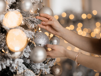 Новогодние украшения: Что повесить на удачу?