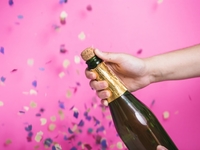 Как безопасно открыть шампанское: Пошаговая инструкция