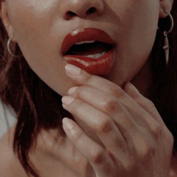 Маски для губ: зачем они нужны, и как выбрать подходящую
