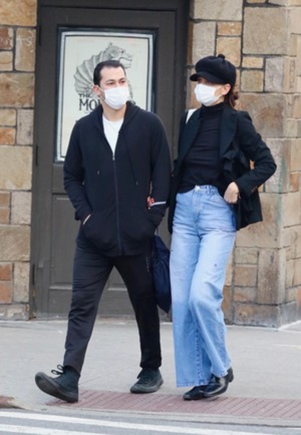 Кэти Холмс показывает, что надеть на спонтанное свидание