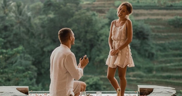 "Ровно год назад": Добрынин показал, как делал предложение Квитковой