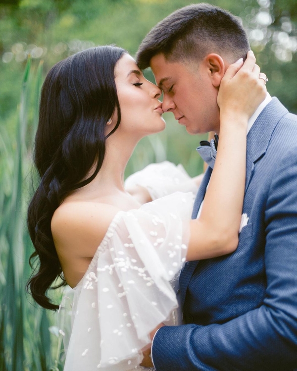 Экс-"ВИА Гра" Анастасия Кожевникова запостила романтический кадр с мужем