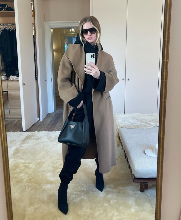 На каждый день недели: 7 стильных зимних образов Роузи Хантингтон-Уайтли