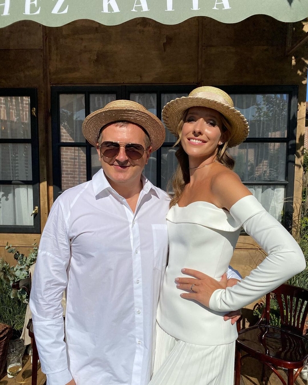 Юрий Горбунов показал свою жену без косметики и фильтров