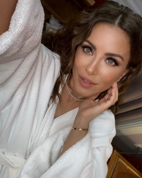 «Обкололась ботоксом»: Ани Лорак шокировала своим внешним видом