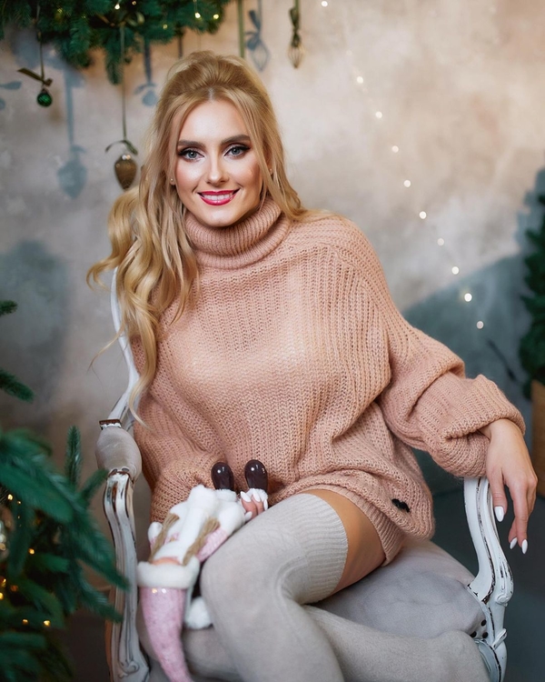 Ирина Федишин показала, как упала на сцене во время концерта - видео