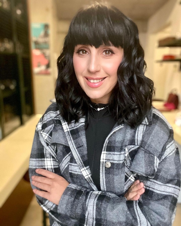 «Очень тяжело!»: Джамала засветила пышный бюст и рассказала о попытках похудеть