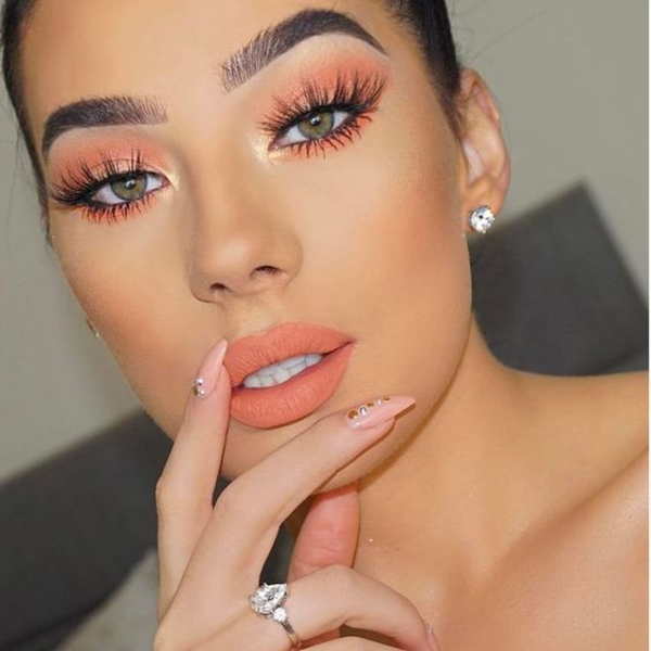 Бьюти-гороскоп: какая помада подойдет вам по знаку Зодиака