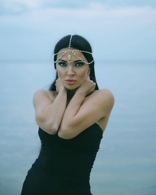 «Просто вау!»: жена Влада Ямы впечатлила своей растяжкой