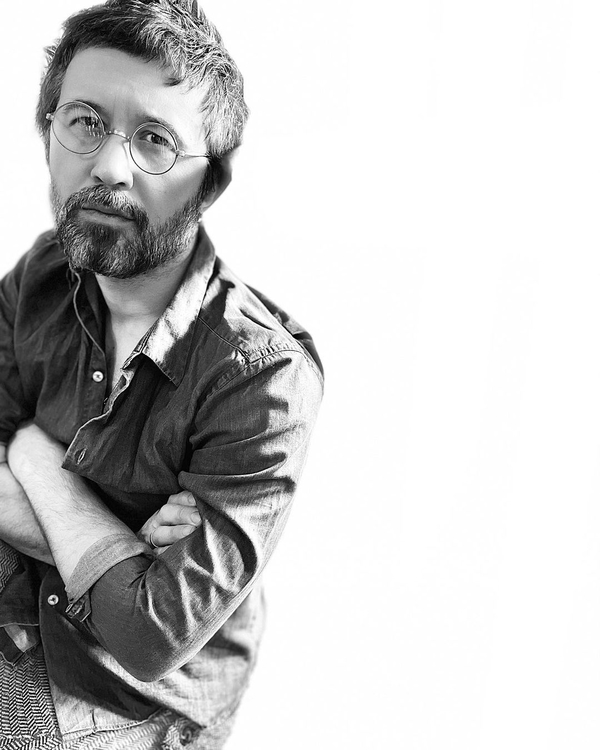 Сергей Бабкин показал селфи на фоне клиники, где его прооперируют