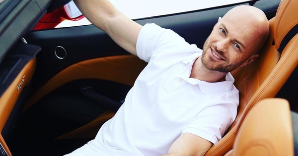 Милое видео: Влад Яма показал, как играет в баскетбол с 5-летним сыном