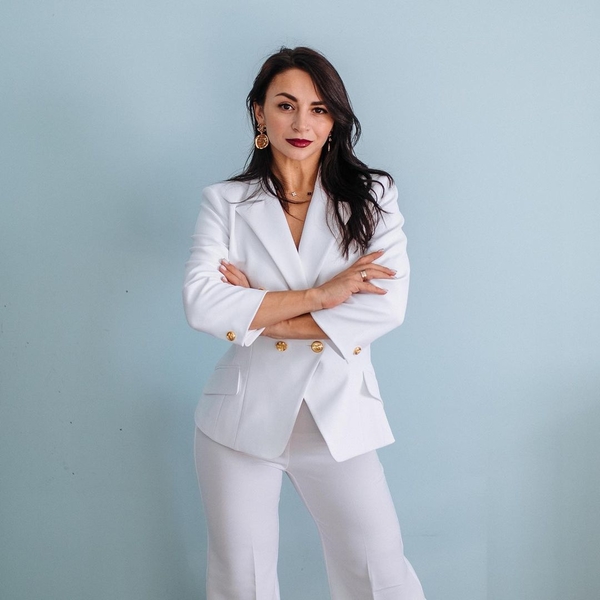 Илона Гвоздева поделилась трогательным фото с мужем и детьми