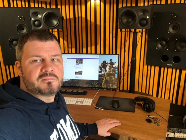 "Как ты их выдерживаешь?": Продюсер Вадим Лисица рассказал о работе с Могилевской и Поляковой