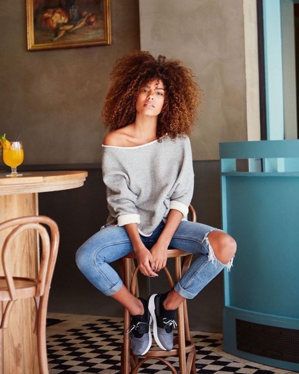 Красотка в бикини: Тина Кунаки показала самое модное сочетание будущего лета