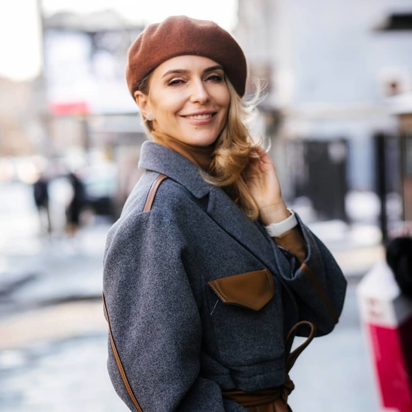 41-летняя Марина Боржемская засветила обнаженные ножки в боди