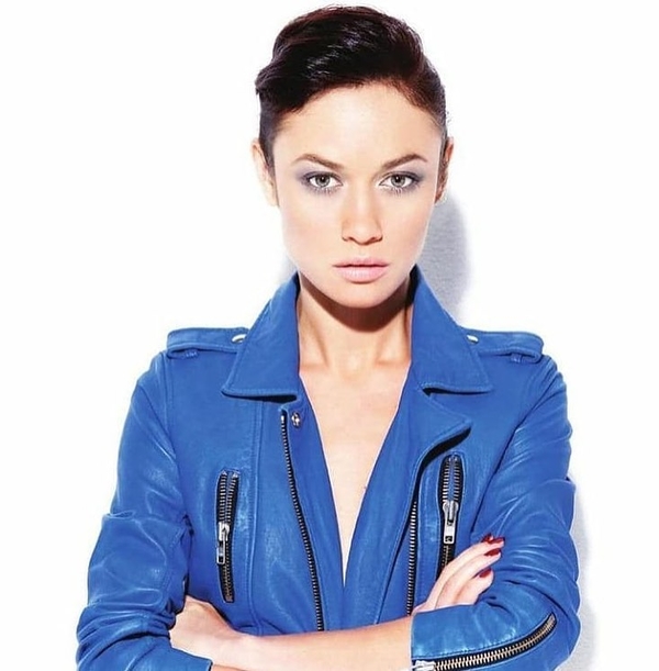 "Вот такой я себе нравлюсь": Ольга Куриленко показала лицо без макияжа