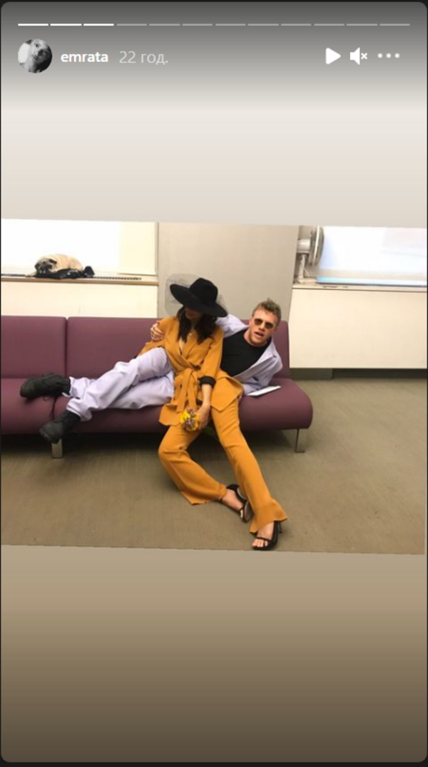 Беременная Эмили Ратаковски показала редкие кадры со свадьбы