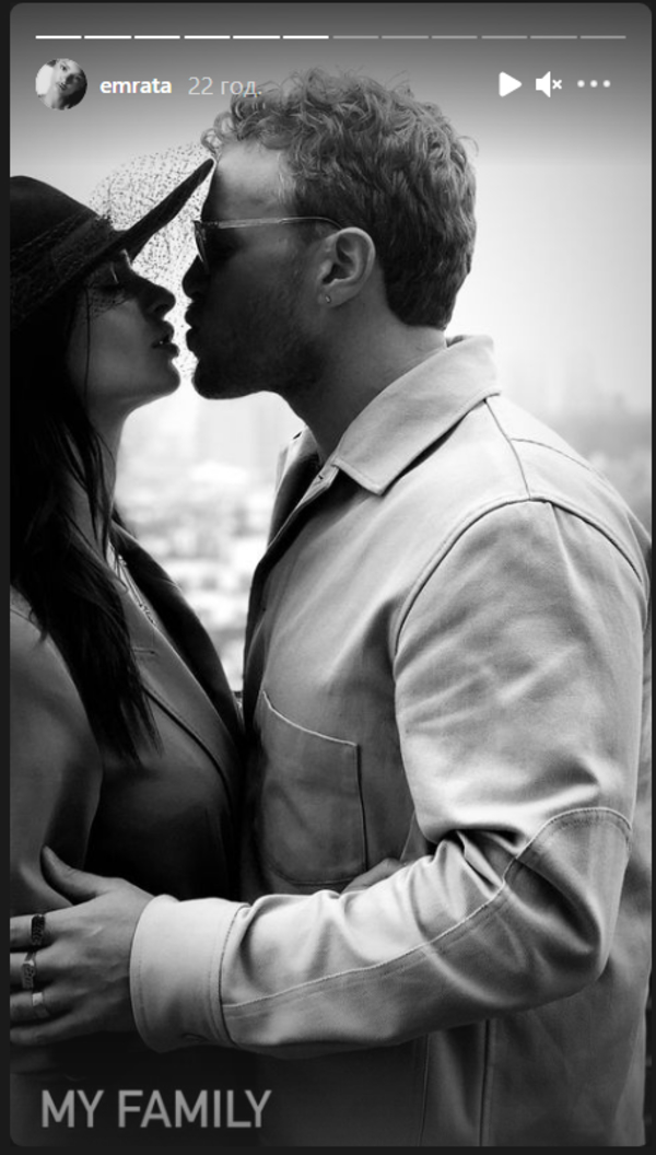 Беременная Эмили Ратаковски показала редкие кадры со свадьбы