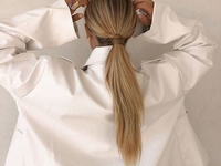 Просто и эффектно: 8 модных способов носить низкий хвост