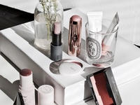 6 отличных предложений декоративной косметики, которые можно купить к 8 марта