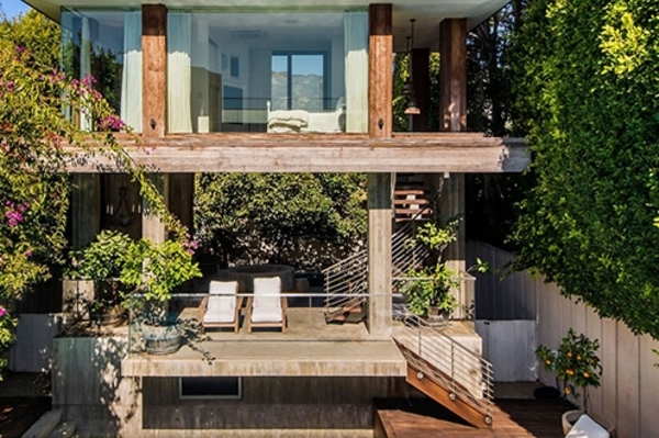 Luxury Level Courtesy of The Fridman Group