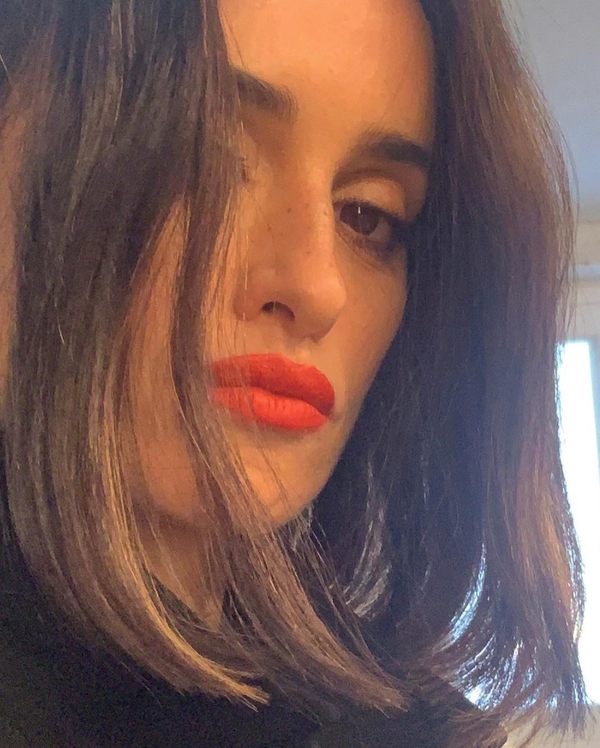 Пенелопа Крус сменила имидж: Актриса похвасталась трендовой стрижкой