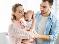 НЕбеспомощные родители: как бороться с коликами, вздутиями и запорами у малышей