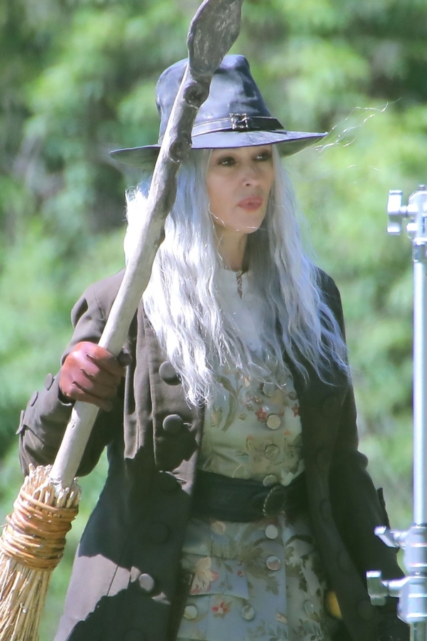 Моника Беллуччи в образе ведьмы — актрису не узнать