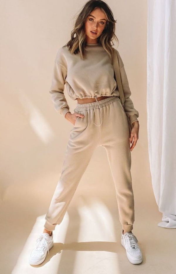 ТОП-5 самых модных и трендовых спортивных костюмов 2021